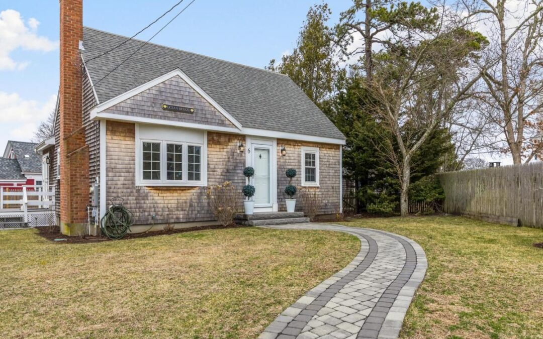 Sold 4 Beds 2 Baths Single Family in Dennis Port!